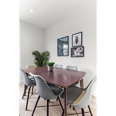 Modern And Hearty House Apartment Enfield Ngoại thất bức ảnh