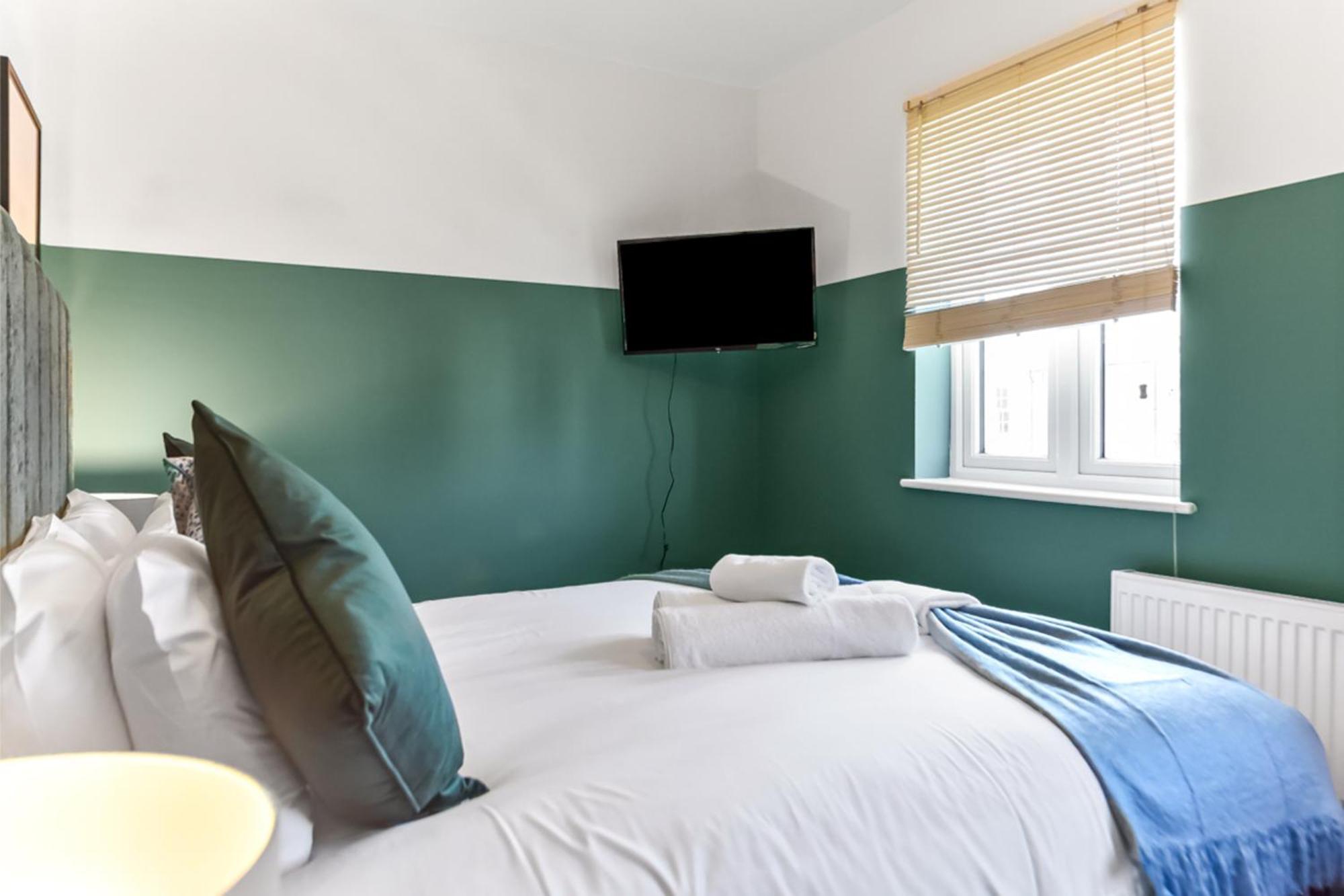 Modern And Hearty House Apartment Enfield Ngoại thất bức ảnh